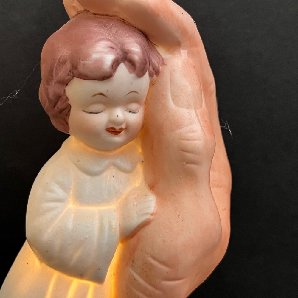 Night Light Child Sleeping in Hand of God Japan Vintage 6.25" Sanmyro Figurine